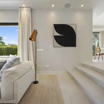 Newly built exceptional Mediterranean villa in La Alqueria, Benahavis Picture 30