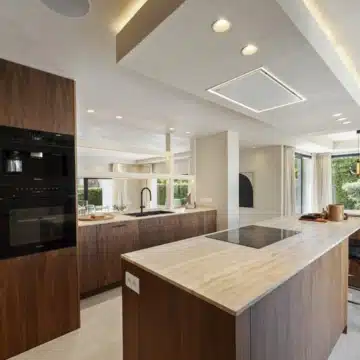 Newly built exceptional Mediterranean villa in La Alqueria, Benahavis Picture 16