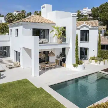 Newly built exceptional Mediterranean villa in La Alqueria, Benahavis Picture 21