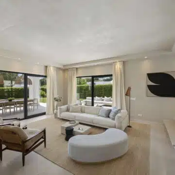 Newly built exceptional Mediterranean villa in La Alqueria, Benahavis Picture 23
