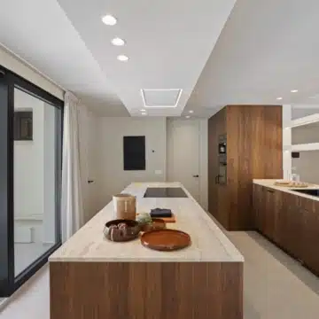 Newly built exceptional Mediterranean villa in La Alqueria, Benahavis Picture 56