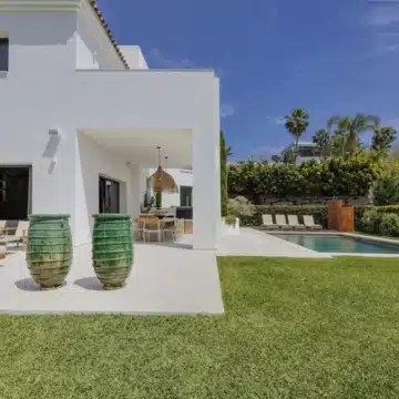 Newly built exceptional Mediterranean villa in La Alqueria, Benahavis Picture 64