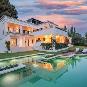 Andalucian villa ideally positioned in Nagüeles, in the heart of Marbella’s Golden Mile Picture 5