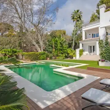 Andalucian villa ideally positioned in Nagüeles, in the heart of Marbella’s Golden Mile Picture 13