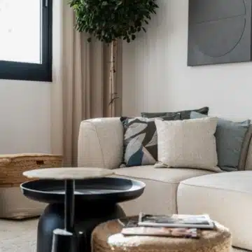 Fully renovated three bedroom apartment in the heart of Nueva Andalucía Picture 20