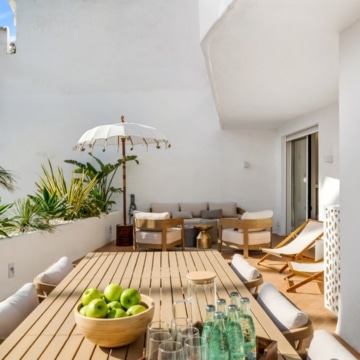Fully renovated three bedroom apartment in the heart of Nueva Andalucía Picture 21