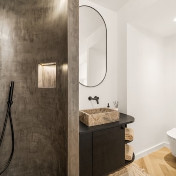 Fully renovated three bedroom apartment in the heart of Nueva Andalucía Picture 12