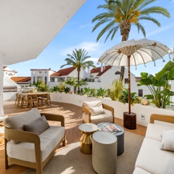 Fully renovated three bedroom apartment in the heart of Nueva Andalucía Picture 5