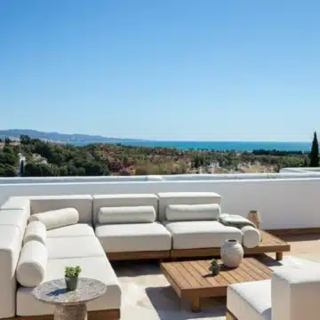 Luxury apartment with Sea and Mountain Views in Jardines de Andalucia, Nueva Andalucia Picture 2