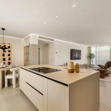 Luxury apartment with Sea and Mountain Views in Jardines de Andalucia, Nueva Andalucia Picture 15