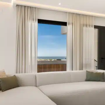 Stylishly renovated Penthouse with Sea and Mountain Views in Nueva Andalucia Picture 18