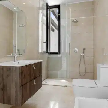 Modern contemporary villa located in the sought-after residential area of La Alqueria, Benahavis Picture 37