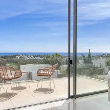 Modern contemporary villa located in the sought-after residential area of La Alqueria, Benahavis Picture 22
