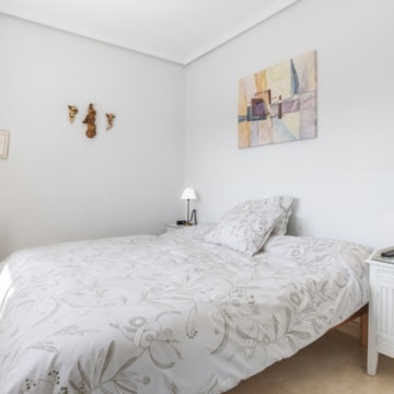 Elegant villa with beautiful sea views located in the highly sought-after area of Paraíso Alto, Benahavis Picture 17