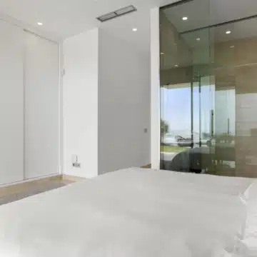 Modern contemporary villa located in the sought-after residential area of La Alqueria, Benahavis Picture 30