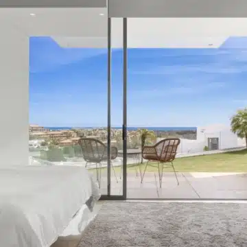 Modern contemporary villa located in the sought-after residential area of La Alqueria, Benahavis Picture 28