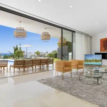 Modern contemporary villa located in the sought-after residential area of La Alqueria, Benahavis Picture 13