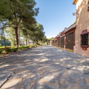 Luxury Mansion with uninterrupted Sea and Golf Views in El Paraíso, Benahavís Picture 71