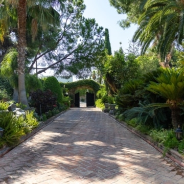 Luxury Mansion with uninterrupted Sea and Golf Views in El Paraíso, Benahavís Picture 52