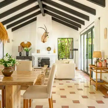 Elegant renovated villa in the sought-after area of El Paraíso, New Golden Mile Picture 12