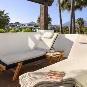 Elegant renovated villa in the sought-after area of El Paraíso, New Golden Mile Picture 38