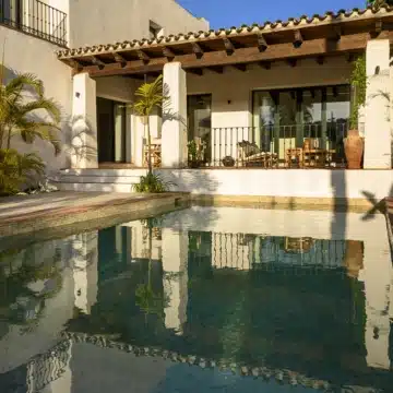 Elegant renovated villa in the sought-after area of El Paraíso, New Golden Mile Picture 9