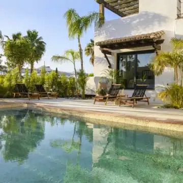 Elegant renovated villa in the sought-after area of El Paraíso, New Golden Mile Picture 4