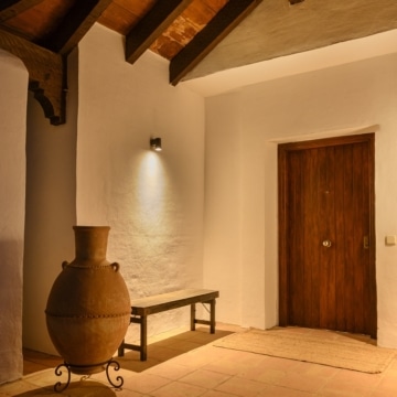 Elegant renovated villa in the sought-after area of El Paraíso, New Golden Mile Picture 49