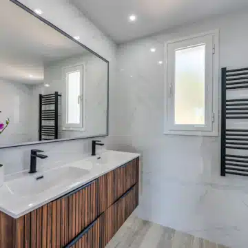 Modern 3-bedroom apartment with sea and golf views in Altos de La Quinta, Benahavis Picture 18