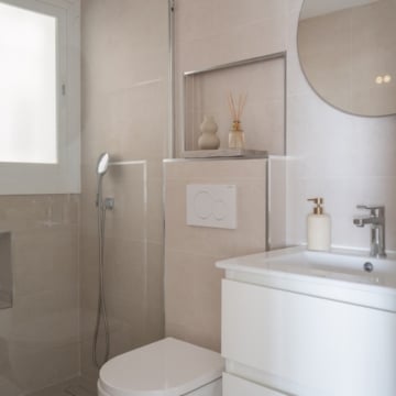Refurbished apartment with panoramic sea views in Los Almendros, Benahavís Picture 22
