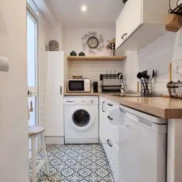 Cozy groundfloor apartment with an active Tourist License in Marbella’s Historic Center Picture 4