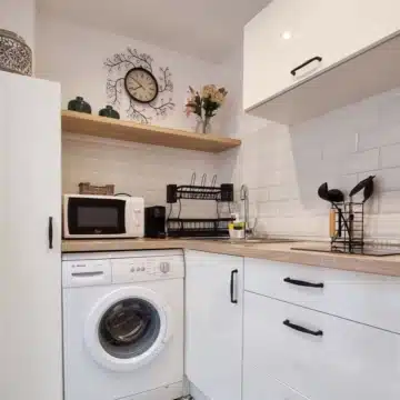 Cozy groundfloor apartment with an active Tourist License in Marbella’s Historic Center Picture 9