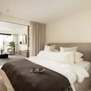Beautifully renovated ground floor apartment in the prestigious Les Belvederes, Nueva Andalucia Picture 23