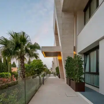 Groundfloor duplex apartment in the prestigious Epic Marbella development in Marbella Golden Mile Picture 58