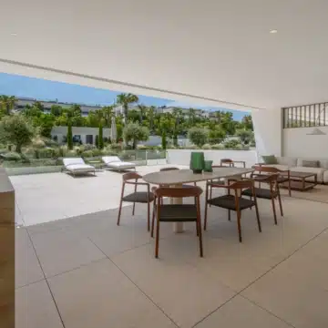 Groundfloor duplex apartment in the prestigious Epic Marbella development in Marbella Golden Mile Picture 10