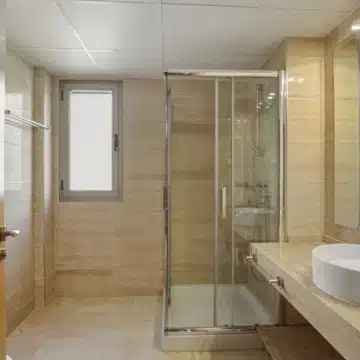 Two bedroom Penthouse with Panoramic Sea Views in Hacienda del Señorio de Cifuentes, Benahavís Picture 10