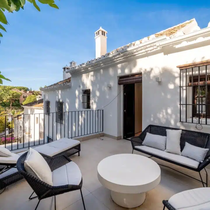 Charming Renovated Townhouse in Lomas Pueblo in the prestigious Lomas de Marbella Club Picture