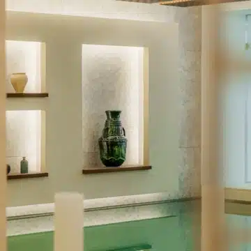 Extraordinary villa sits on a generous plot with panoramic views in the prestigious La Quinta, Benahavis Picture 12
