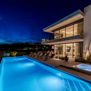 Extraordinary villa sits on a generous plot with panoramic views in the prestigious La Quinta, Benahavis Picture 77