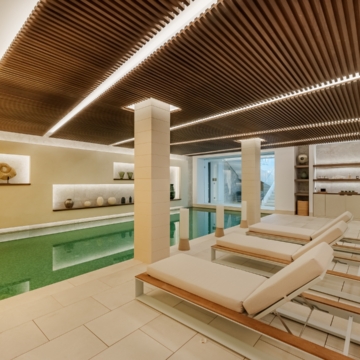 Extraordinary villa sits on a generous plot with panoramic views in the prestigious La Quinta, Benahavis Picture 49