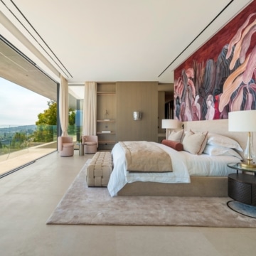 True architectural masterpiece Villa with Incredible Views in El Herrojo, Benahavis Picture 23