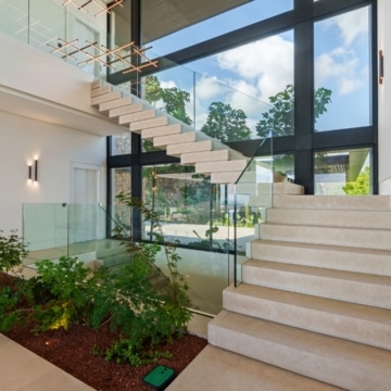 True architectural masterpiece Villa with Incredible Views in El Herrojo, Benahavis Picture 32