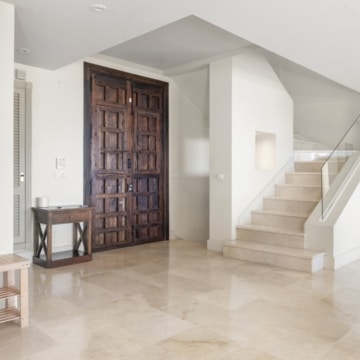 Beautiful 4-Bedroom Villa within the exclusive hillside community of La Paloma, Manilva Picture 22