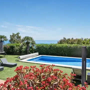Beautiful 4-Bedroom Villa within the exclusive hillside community of La Paloma, Manilva Picture 10