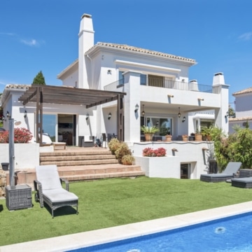 Beautiful 4-Bedroom Villa within the exclusive hillside community of La Paloma, Manilva Picture 30