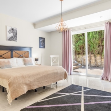 Beautiful 4-Bedroom Villa within the exclusive hillside community of La Paloma, Manilva Picture 42