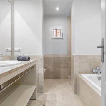 Beautiful 4-Bedroom Villa within the exclusive hillside community of La Paloma, Manilva Picture 45