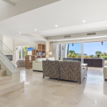 Beautiful 4-Bedroom Villa within the exclusive hillside community of La Paloma, Manilva Picture 46