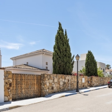 Beautiful 4-Bedroom Villa within the exclusive hillside community of La Paloma, Manilva Picture 48