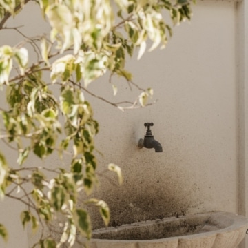 Traditional Andalusian style villa in a secure gated community in El Rosario, Marbella Picture 9